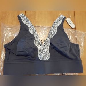 Soma Embraceable wireless unlined Geo lace XL